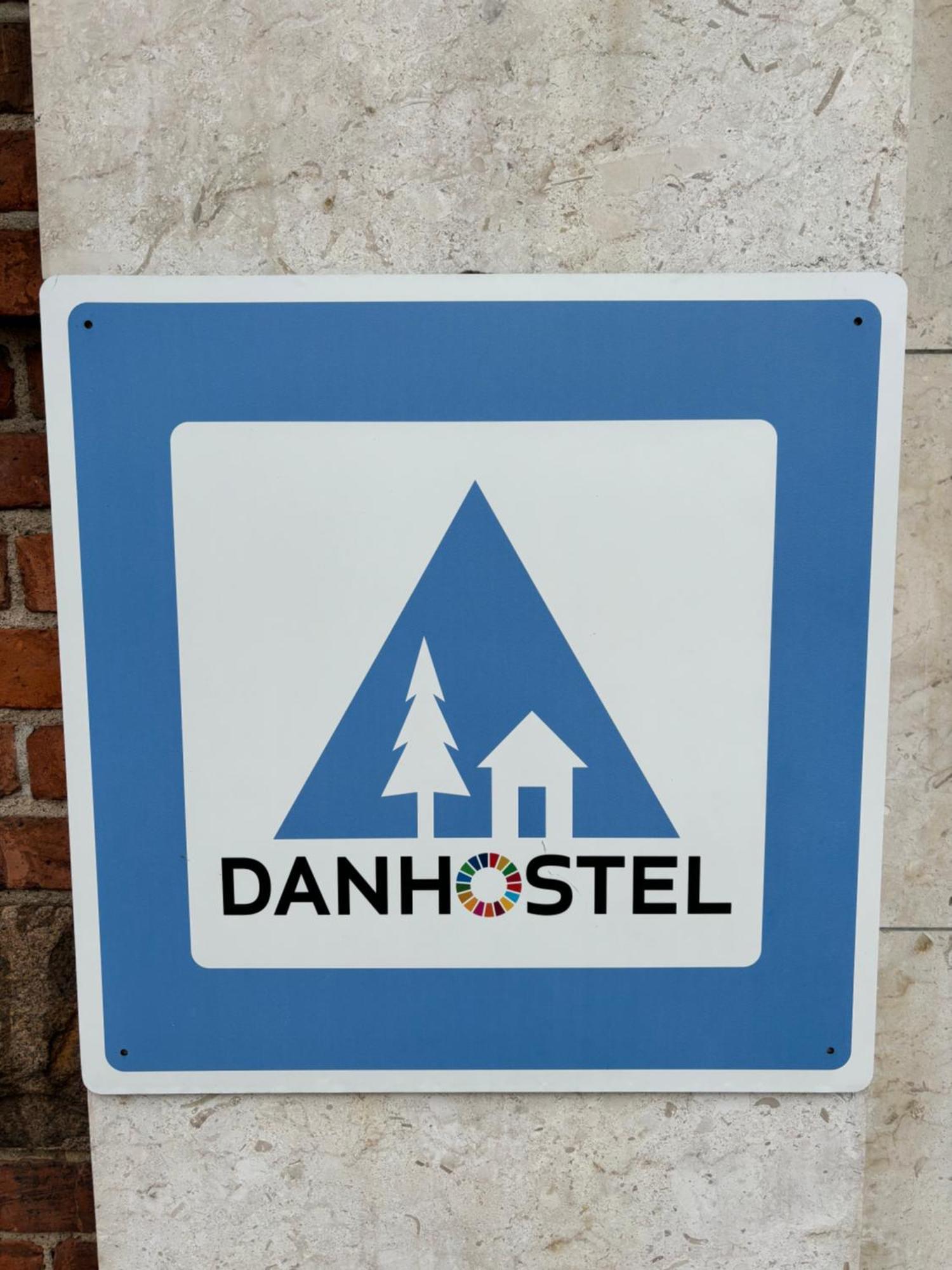 Danhostel Odense City Exterior foto The sign of the hostel network
